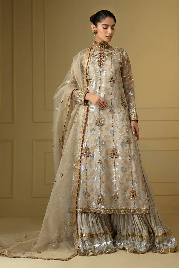 Sana Abbas | Suvi Wedding Formals | LEYA