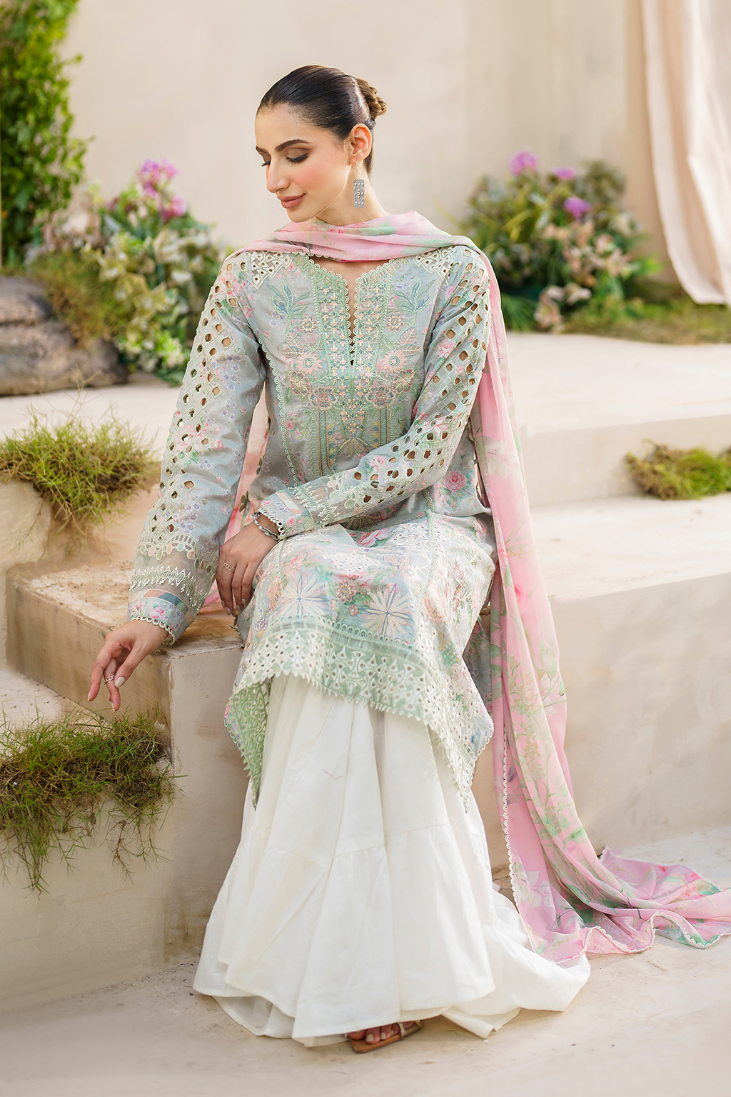 Iznik | Festive lawn 24 | SFL-07 - Khanumjan  Pakistani Clothes and Designer Dresses in UK, USA