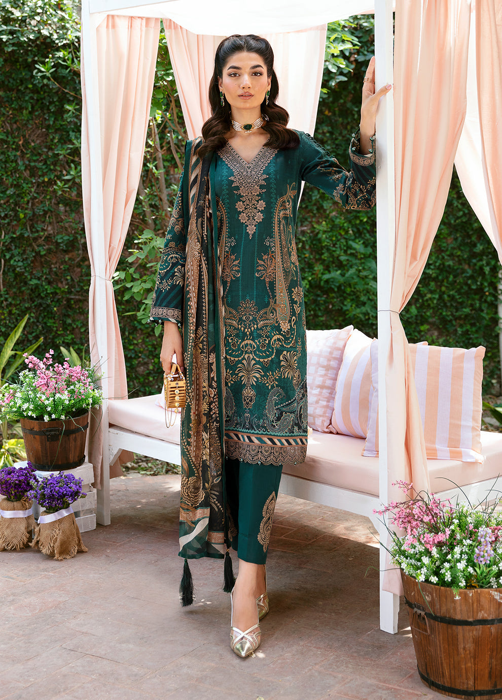 Gulaal | Summer Glow Lawn 24 | EMMELINE (GL-L-24V3-08) - Khanumjan  Pakistani Clothes and Designer Dresses in UK, USA
