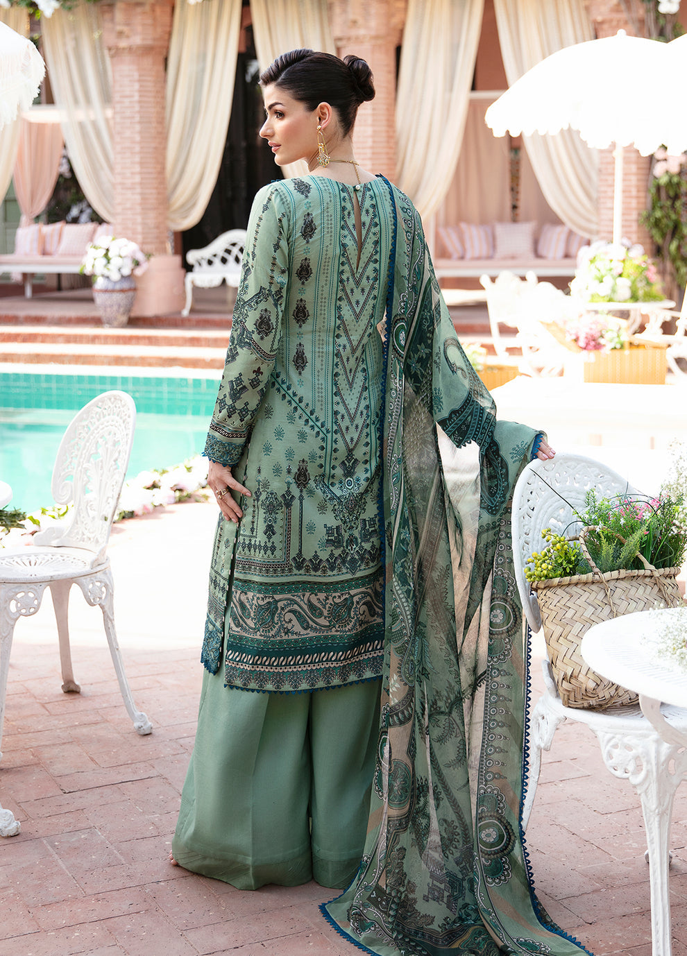 Gulaal | Summer Glow Lawn 24 | ANADIYA (GL-L-24V3-05) - Khanumjan  Pakistani Clothes and Designer Dresses in UK, USA