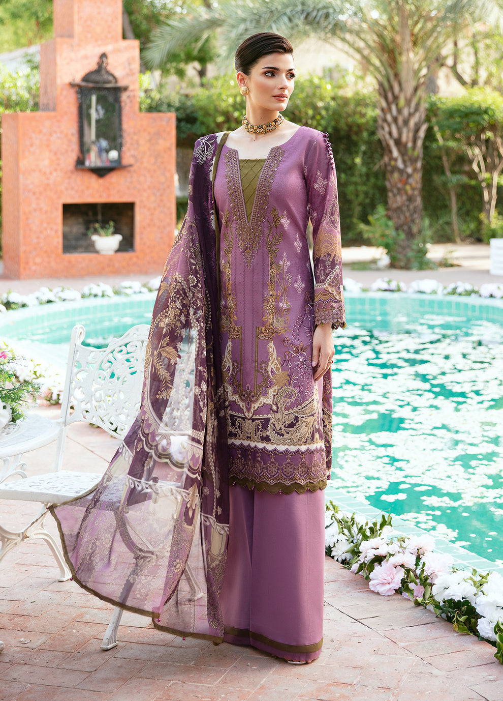 Gulaal | Summer Glow Lawn 24 | ESMERAY (GL-L-24V3-03) - Khanumjan  Pakistani Clothes and Designer Dresses in UK, USA