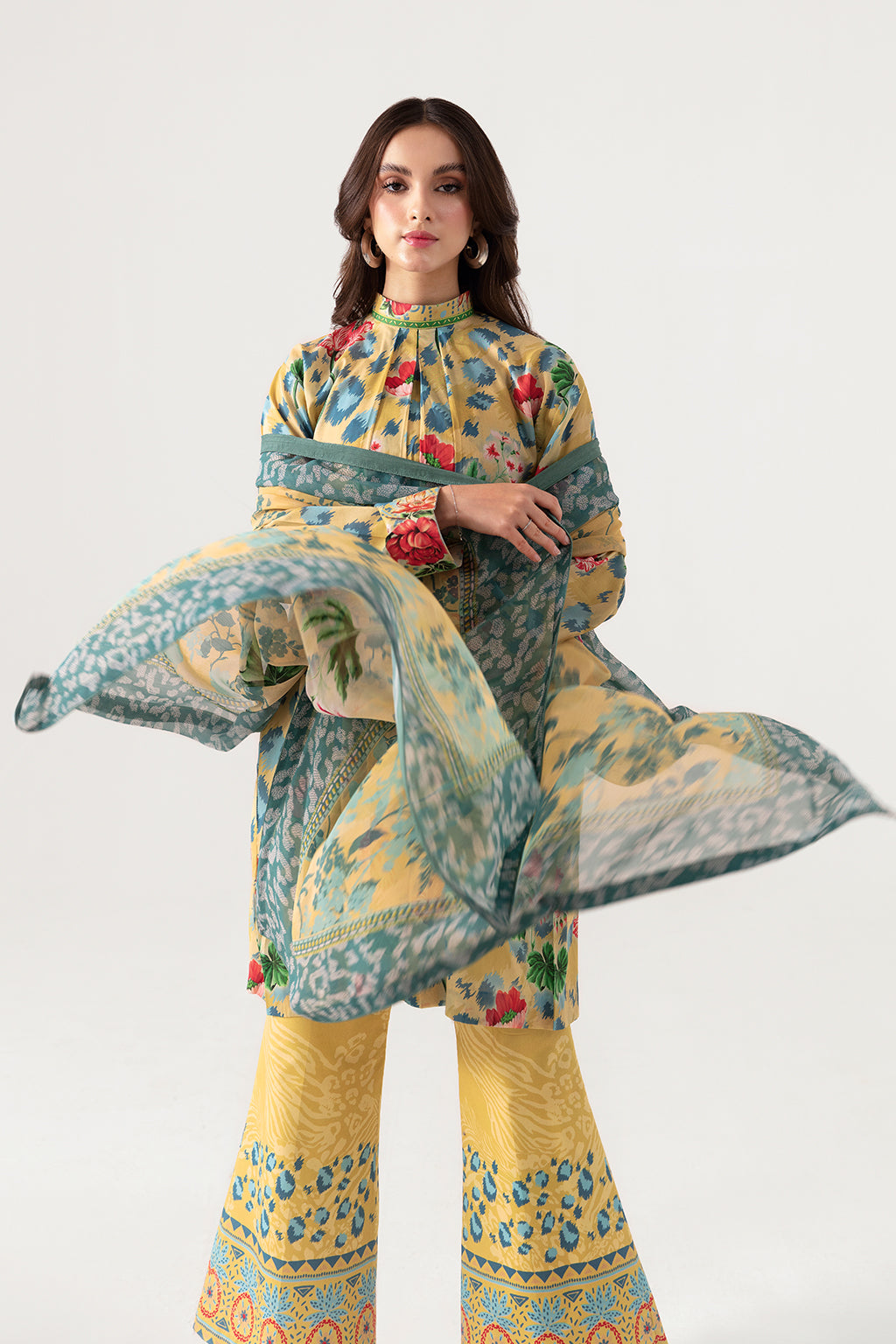 Ramsha | Pinted Lawn | RP-109 - Khanumjan  Pakistani Clothes and Designer Dresses in UK, USA