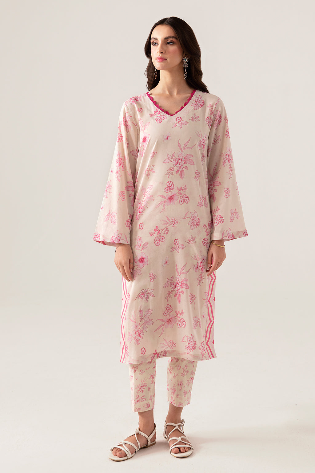 Ramsha | Pinted Lawn | RP-105 - Khanumjan  Pakistani Clothes and Designer Dresses in UK, USA