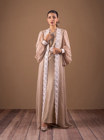 Zainab Chottani | The Kaftan Edit | Champagne Flow