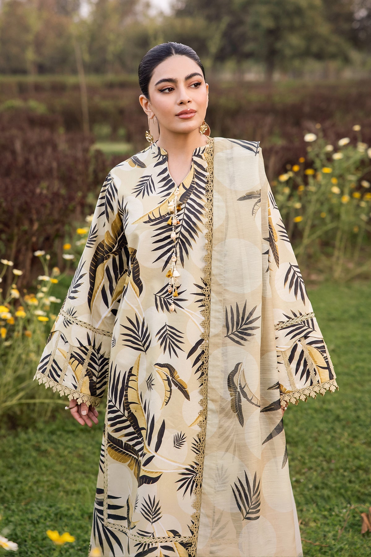 Alizeh | Sheen Lawn Prints 24 | DAFFODIL - Khanumjan  Pakistani Clothes and Designer Dresses in UK, USA