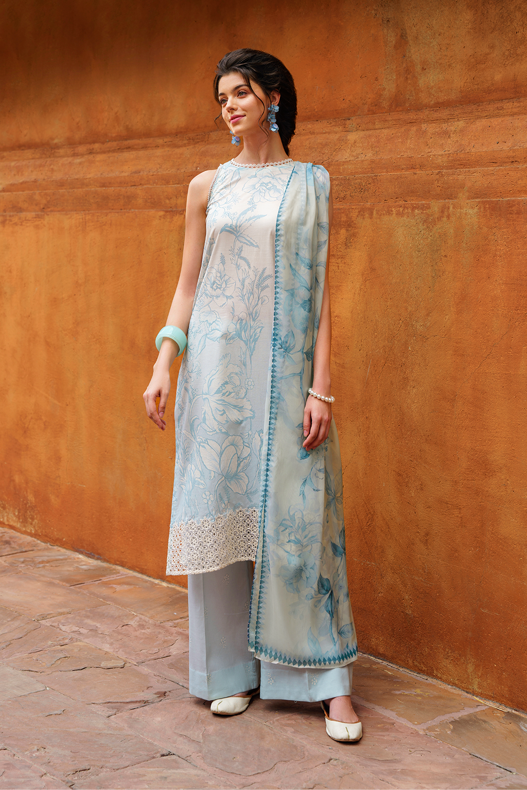 Iznik | Exclusive Lawn | UE-227 PRINTED LAWN - Khanumjan  Pakistani Clothes and Designer Dresses in UK, USA