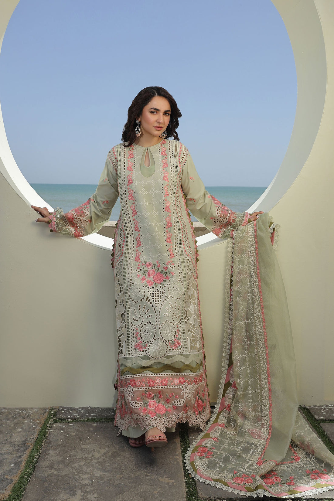 Maryam Hussain | Luxury Lawn 24 | HAVANA - Khanumjan  Pakistani Clothes and Designer Dresses in UK, USA
