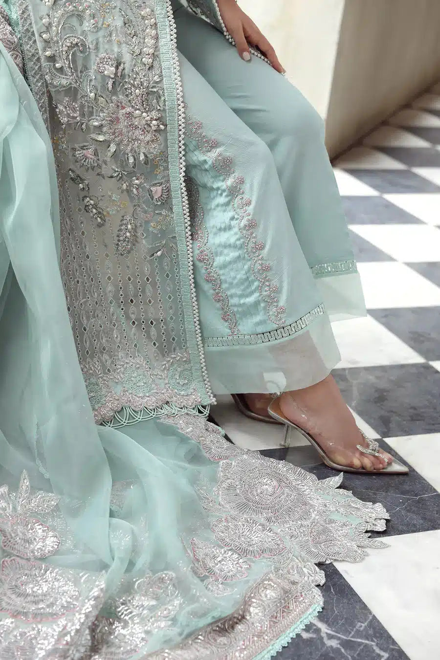 Maryam Hussain | Raha Luxury Festive 23 | Alara - Khanumjan  Pakistani Clothes and Designer Dresses in UK, USA