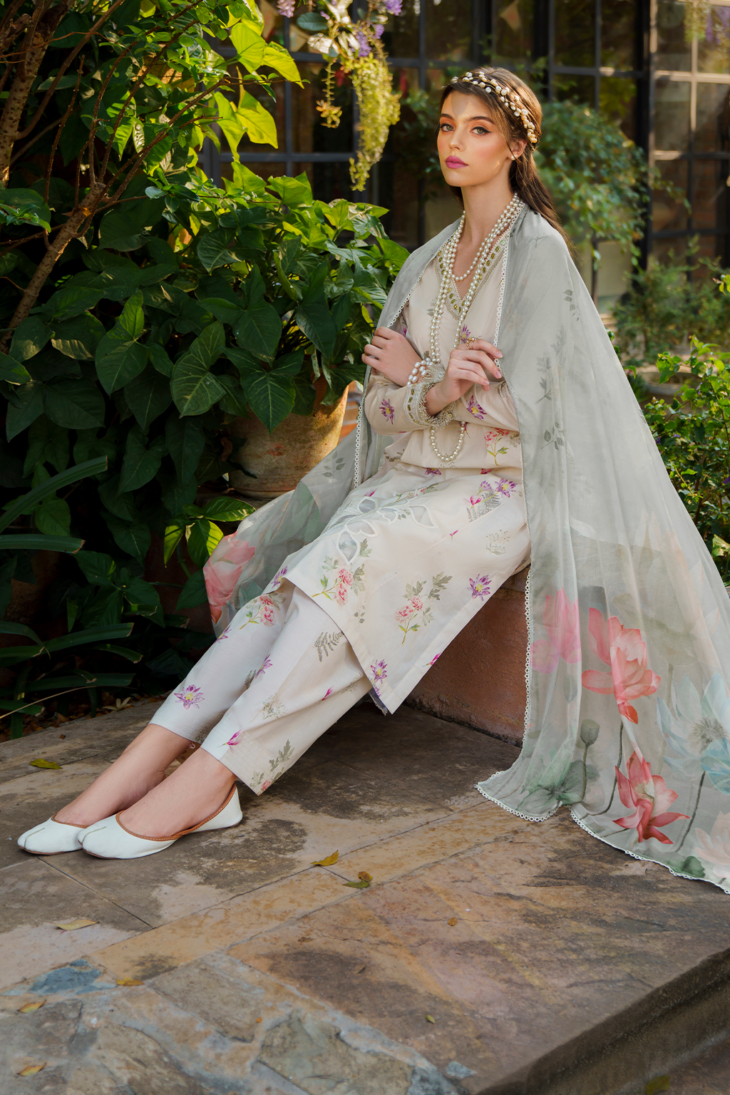 Iznik | Exclusive Lawn | UE-236 PRINTED LAWN - Khanumjan  Pakistani Clothes and Designer Dresses in UK, USA