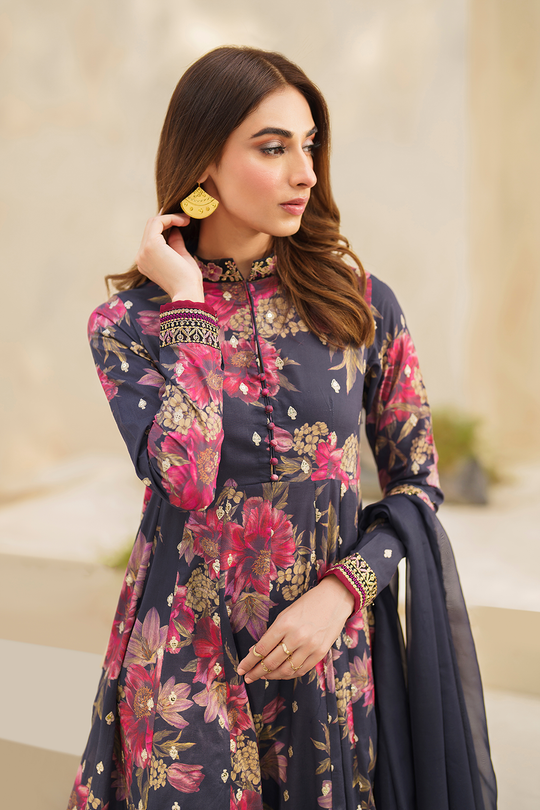 Iznik | Exclusive Lawn | SFL-12 EMBROIDERED LAWN - Khanumjan  Pakistani Clothes and Designer Dresses in UK, USA