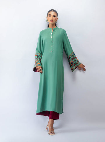 Zainab Chottani | Aara Moonsoon Edit | Mint Escape
