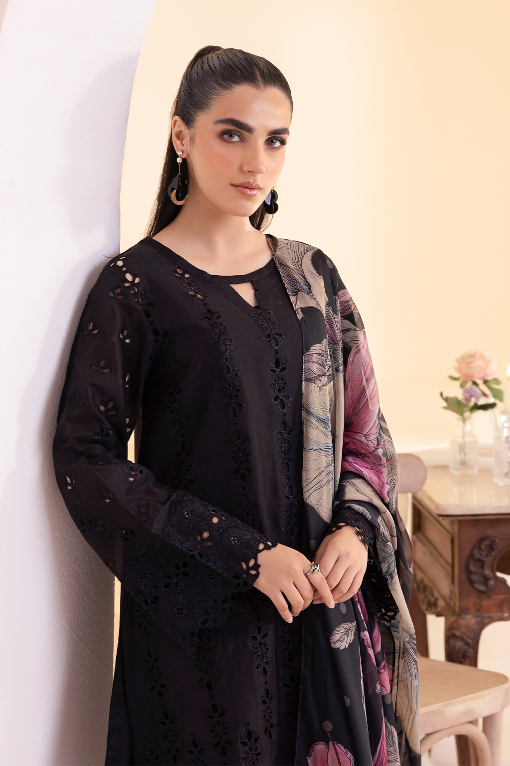 Iznik | Exclusive Lawn | UE-253 EMBROIDERED LAWN - Khanumjan  Pakistani Clothes and Designer Dresses in UK, USA