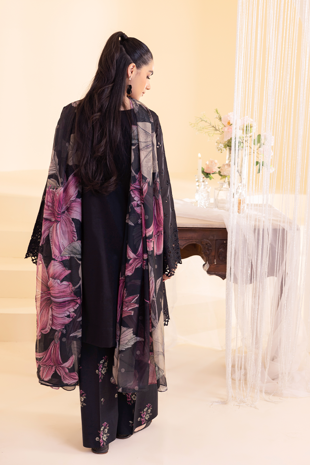 Iznik | Exclusive Lawn | UE-253 EMBROIDERED LAWN - Khanumjan  Pakistani Clothes and Designer Dresses in UK, USA
