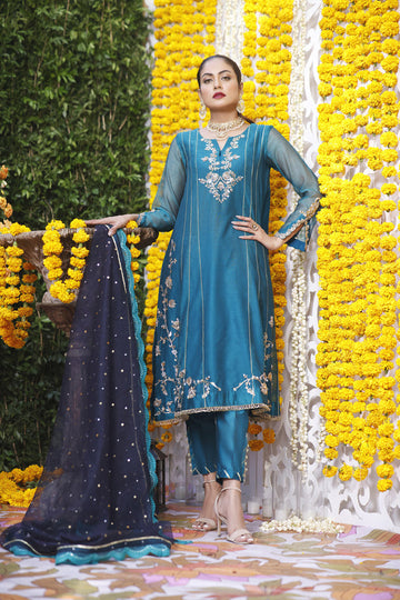 Wahajmbegum | Mehrunnisa Wedding Formals | TURQUOISE PANEL OUTFIT - Khanumjan Pakistani Clothes and Designer Dresses in UK, USA