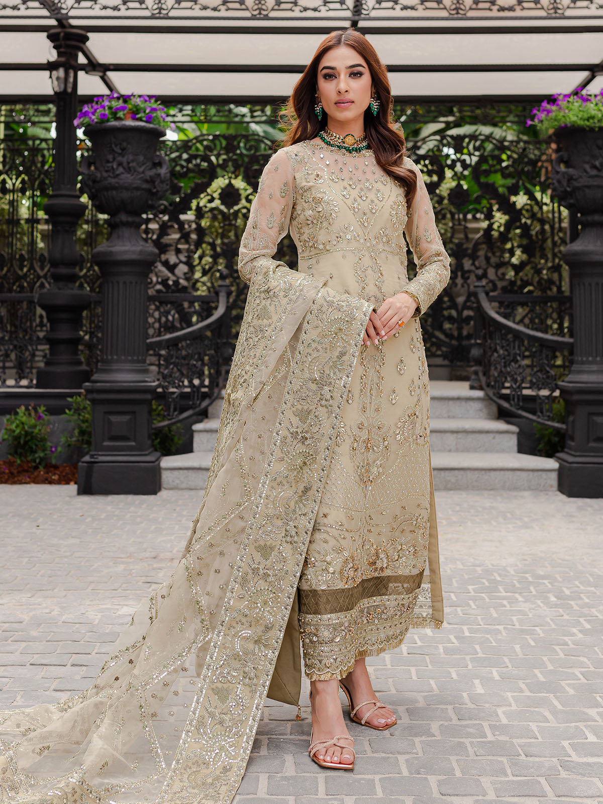 Gulaal | Luxury Pret | WARINA GL-LP-V1-05 - Khanumjan  Pakistani Clothes and Designer Dresses in UK, USA