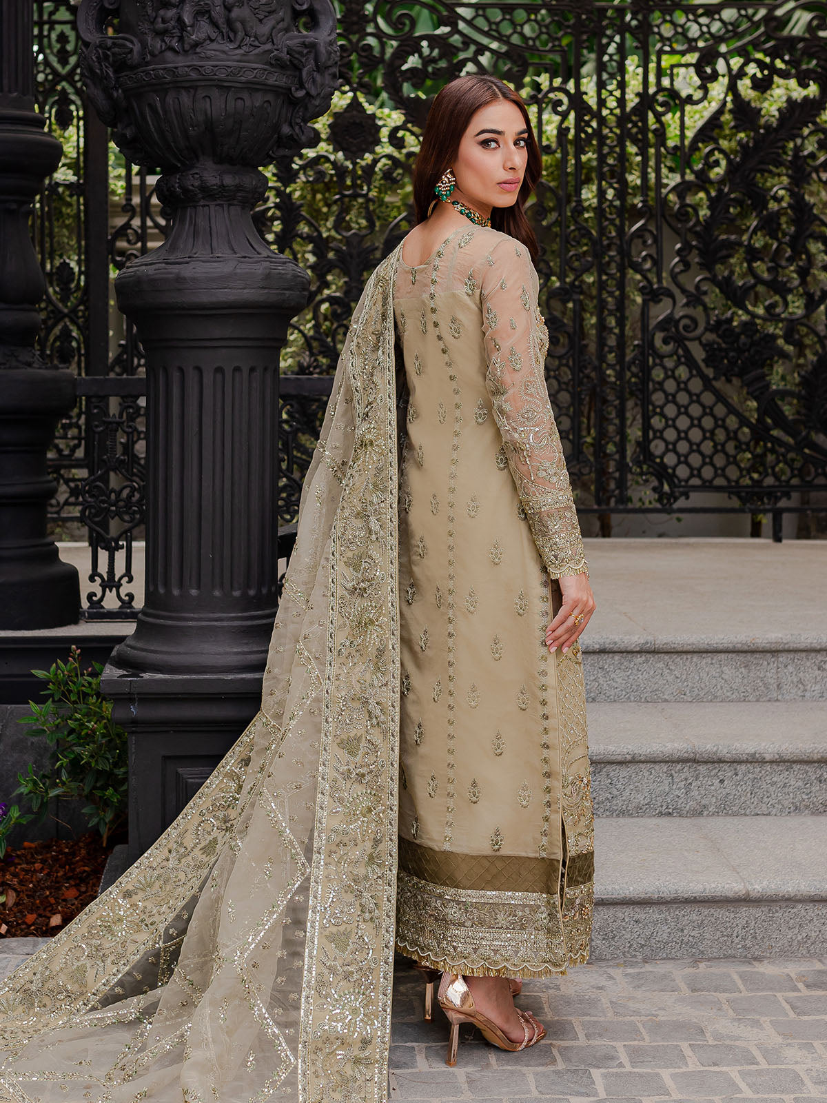 Gulaal | Luxury Pret | WARINA GL-LP-V1-05 - Khanumjan  Pakistani Clothes and Designer Dresses in UK, USA