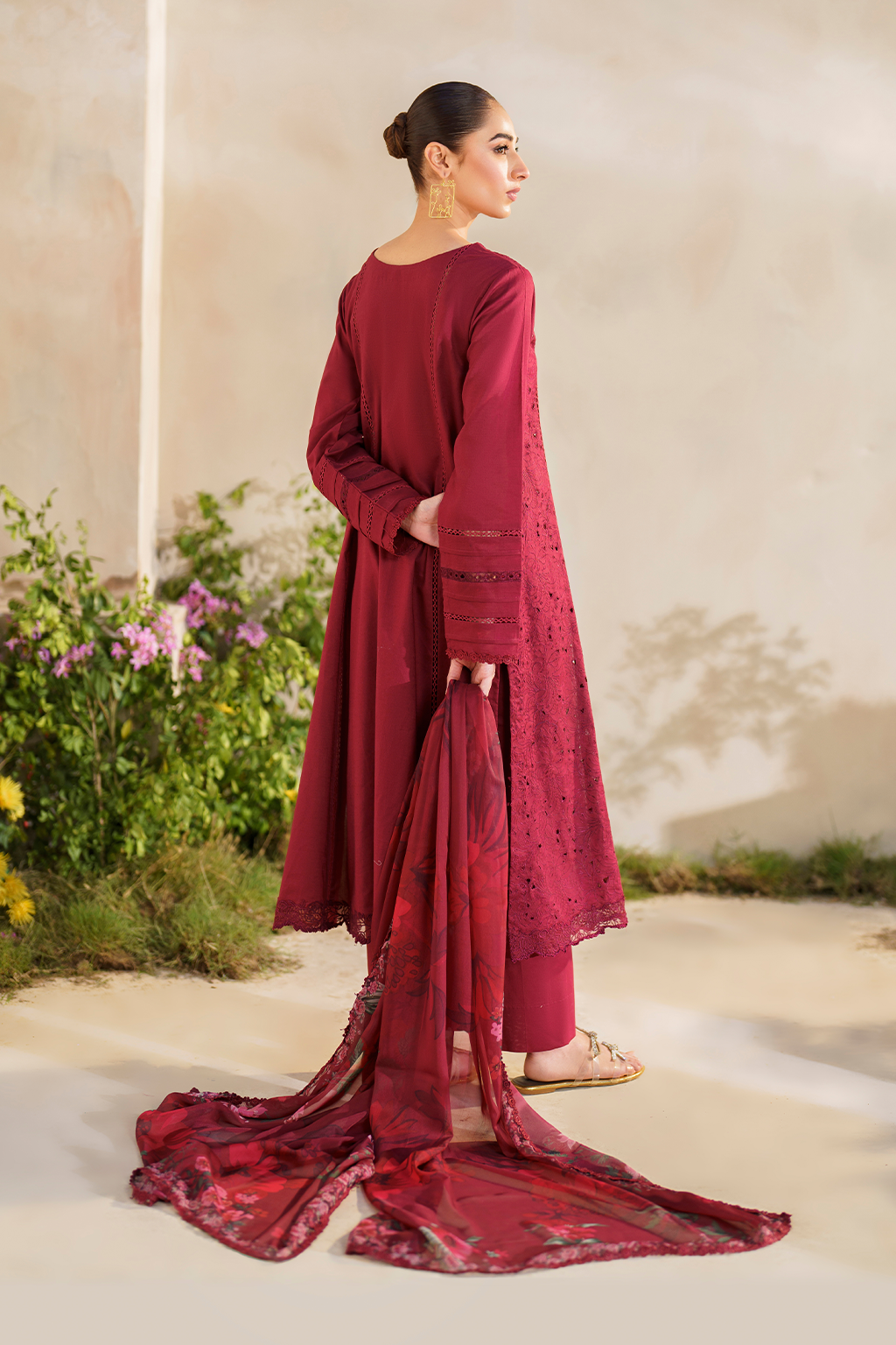 Iznik | Festive lawn 24 | SFL-02 - Khanumjan  Pakistani Clothes and Designer Dresses in UK, USA