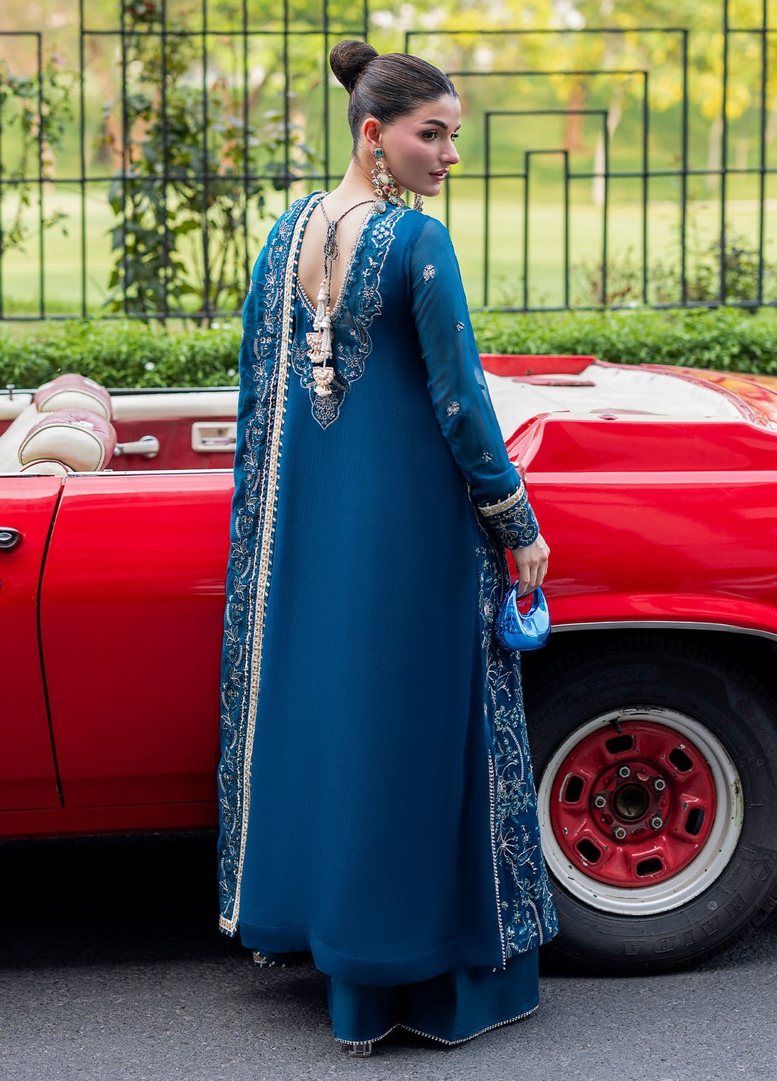 Sahane | At First Glance |   CT 25008 Breeze