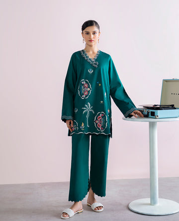 Republic Womenswear | Essentials 25 | ES-188