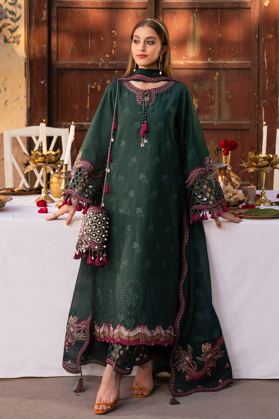 Alizeh | Rawayat Luxury Lawn 24 | Nafisa - Khanumjan  Pakistani Clothes and Designer Dresses in UK, USA