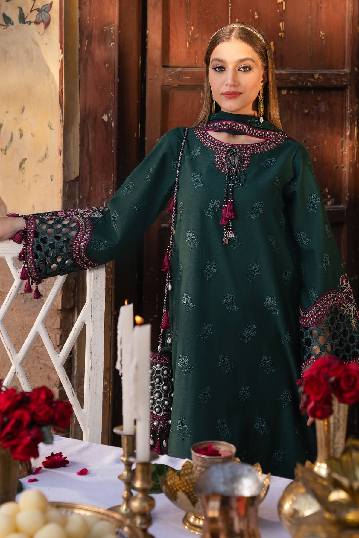Alizeh | Rawayat Luxury Lawn 24 | Nafisa - Khanumjan  Pakistani Clothes and Designer Dresses in UK, USA