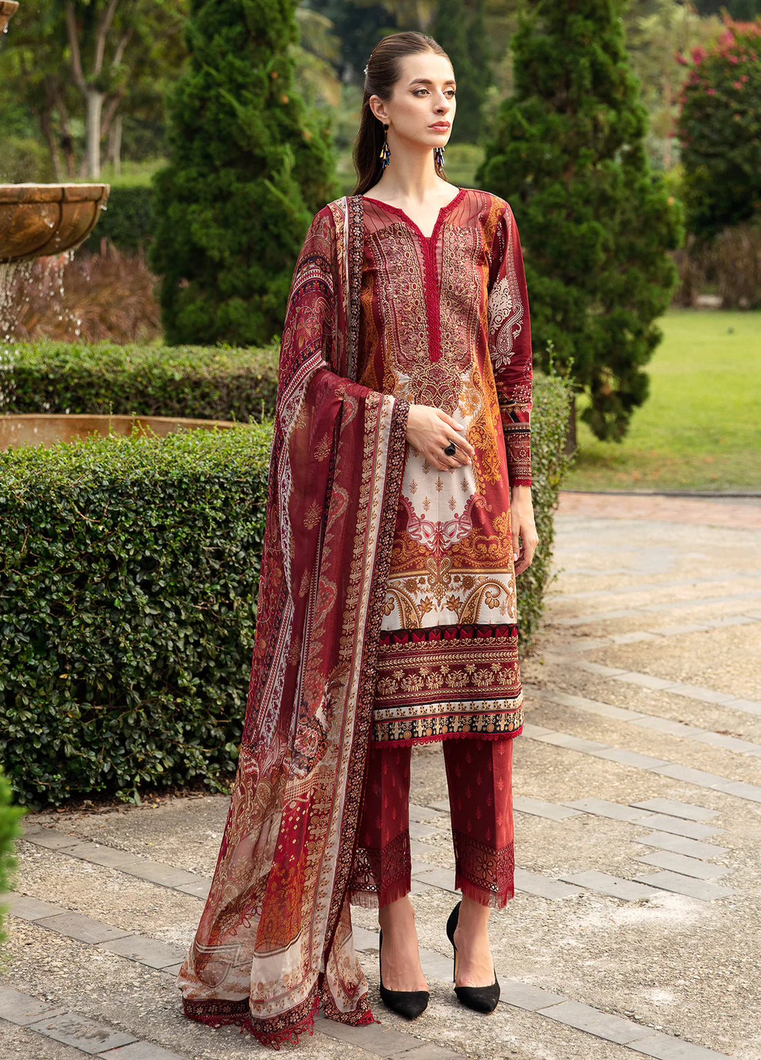 Gulaal | Springtime Ballet | AMARYLLIS (GL-L-24V1-09) - Khanumjan  Pakistani Clothes and Designer Dresses in UK, USA
