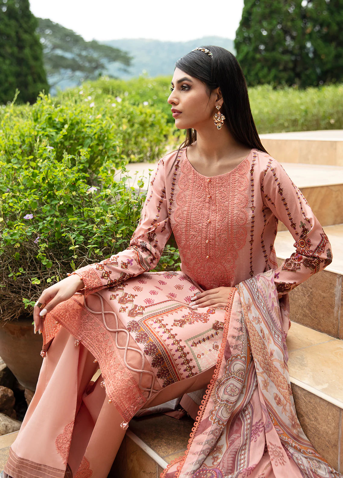 Gulaal | Springtime Ballet | HESTIA (GL-L-24V1-12) - Khanumjan  Pakistani Clothes and Designer Dresses in UK, USA