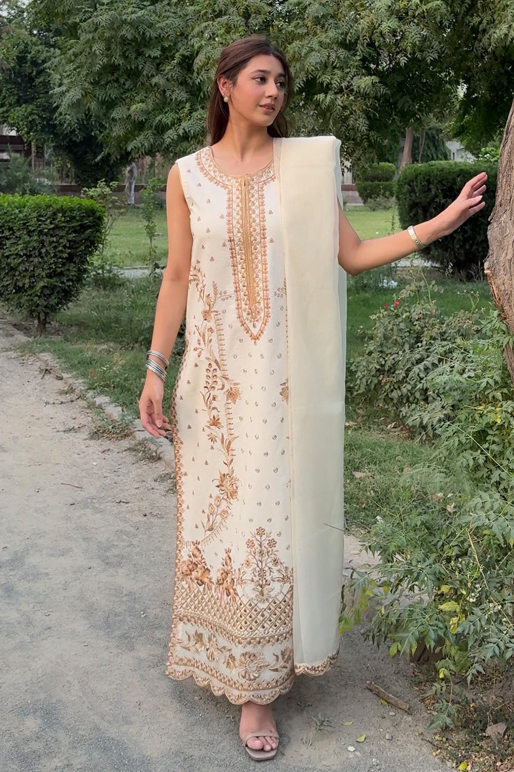 Maryum N Maria | Koel 25 | RÓISÍN - MS50275