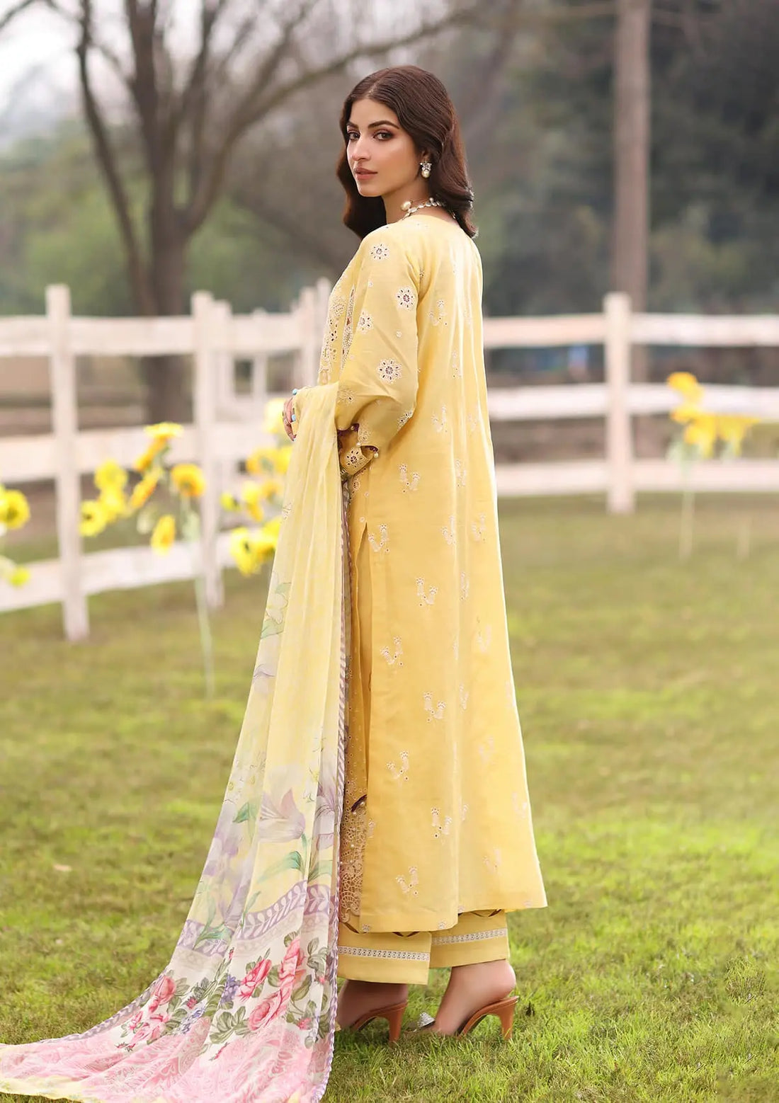 Kahf Premium | Festive Lawn 24 | KFL-05 SAHAR - Khanumjan  Pakistani Clothes and Designer Dresses in UK, USA