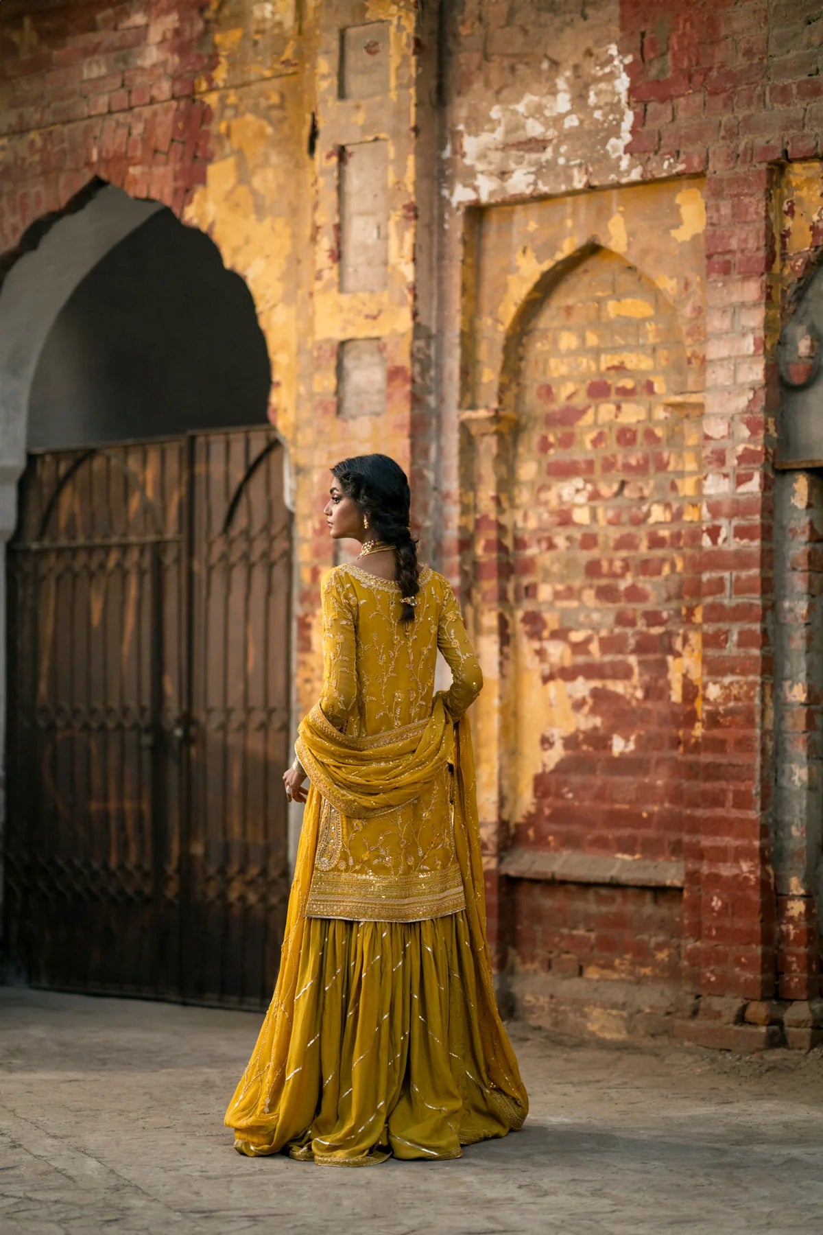 Erum Khan | Mannat Formals | Aatish - Khanumjan  Pakistani Clothes and Designer Dresses in UK, USA