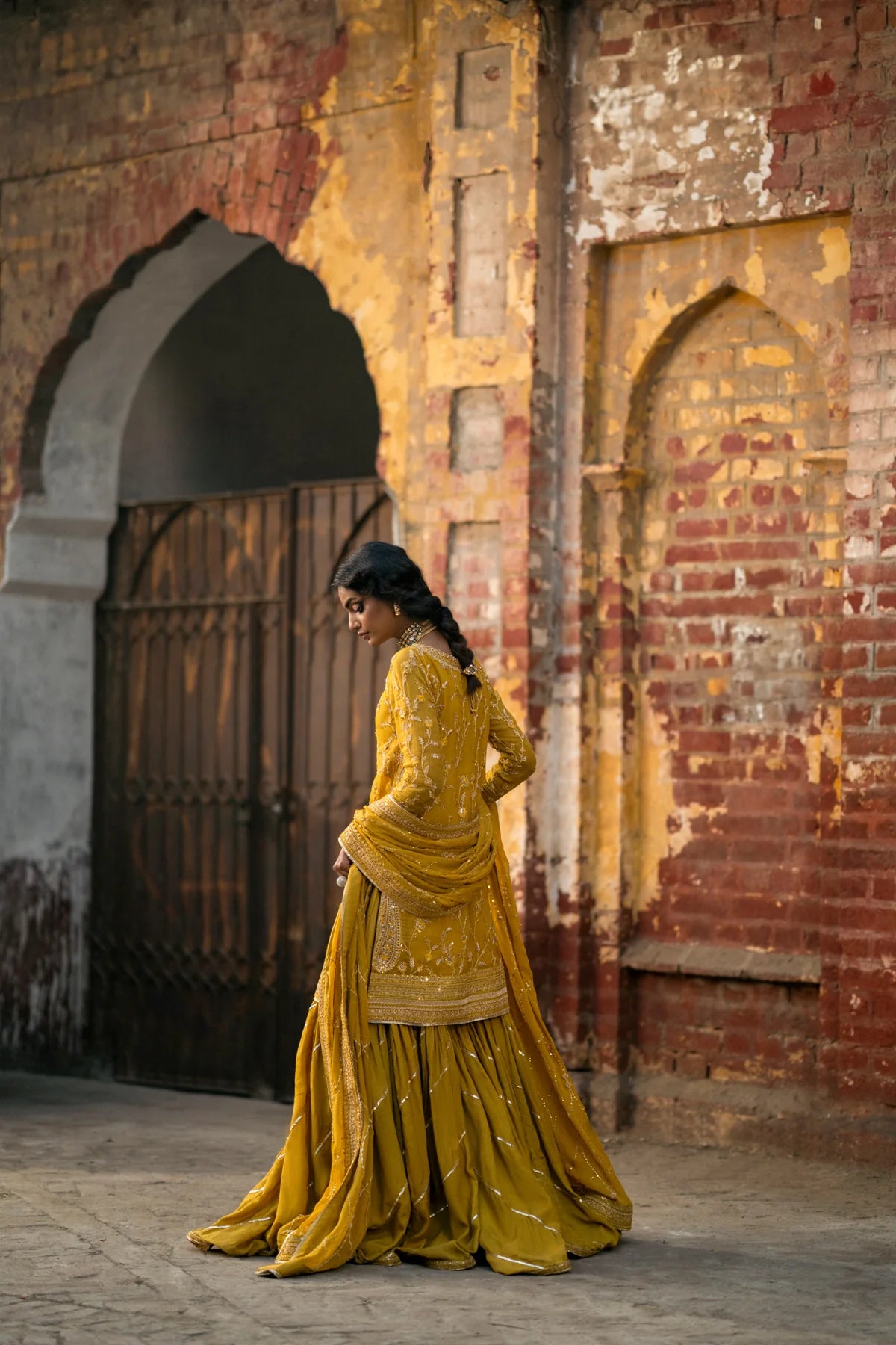 Erum Khan | Mannat Formals | Aatish - Khanumjan  Pakistani Clothes and Designer Dresses in UK, USA