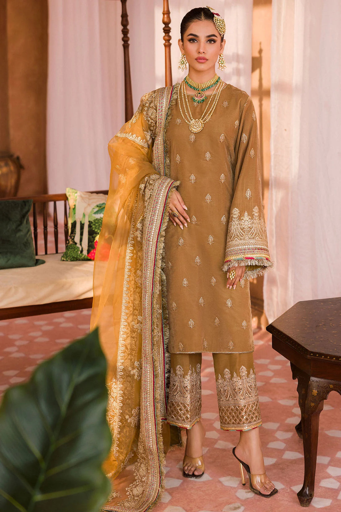 Motifz | Grand Velour Velvet Collection | 4408 - Khanumjan  Pakistani Clothes and Designer Dresses in UK, USA