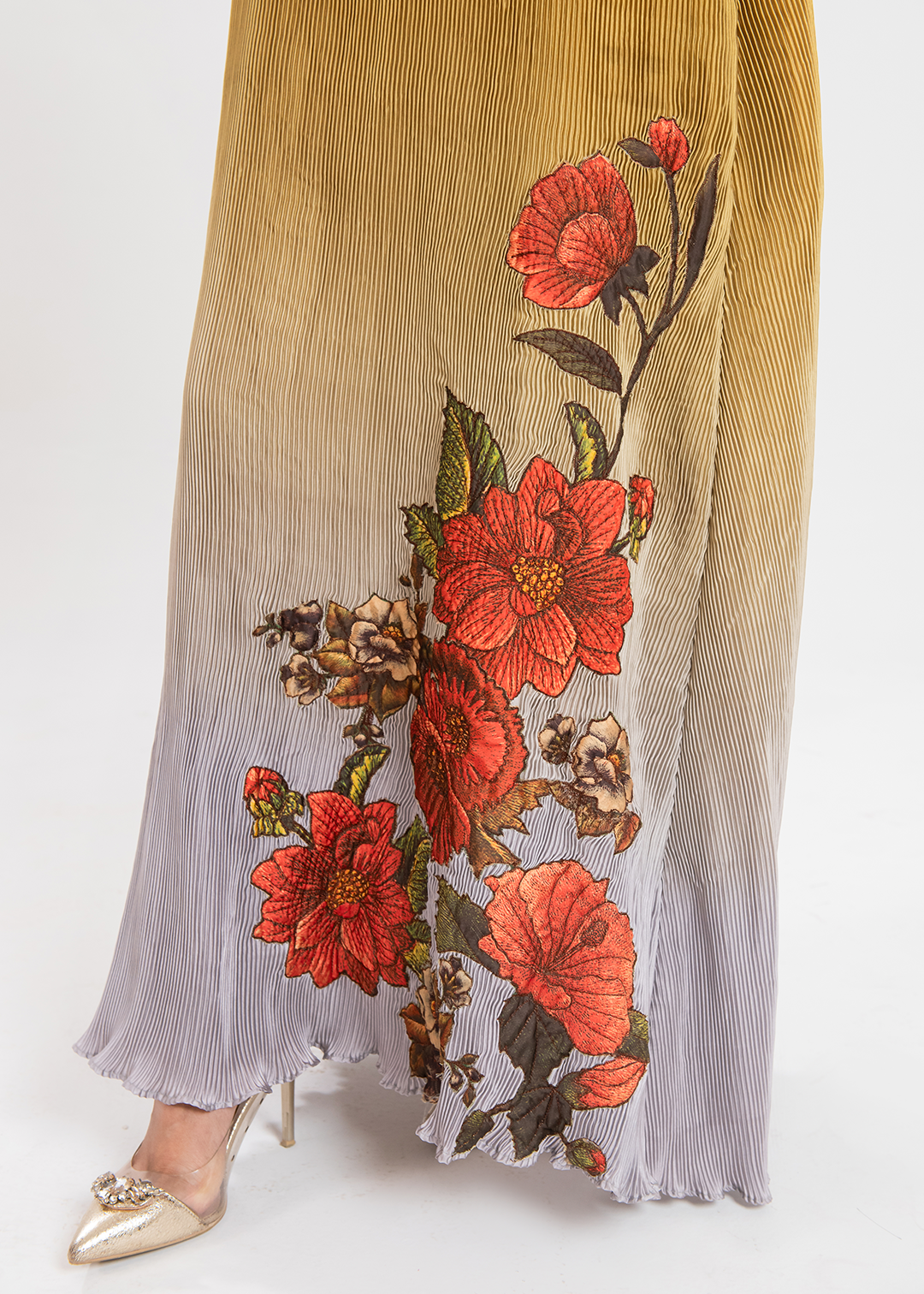 Maria Osama Khan | Claire Pleated Silk | Honeycomb - Khanumjan  Pakistani Clothes and Designer Dresses in UK, USA