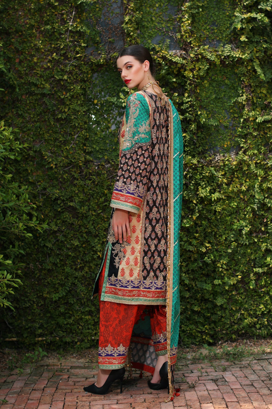 Mina Kashif | Festive Lawn | Zenel - Khanumjan  Pakistani Clothes and Designer Dresses in UK, USA