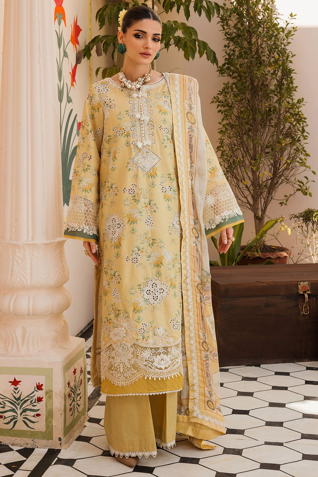 Motifz | Amal Luxury Lawn | 4623 - Khanumjan  Pakistani Clothes and Designer Dresses in UK, USA