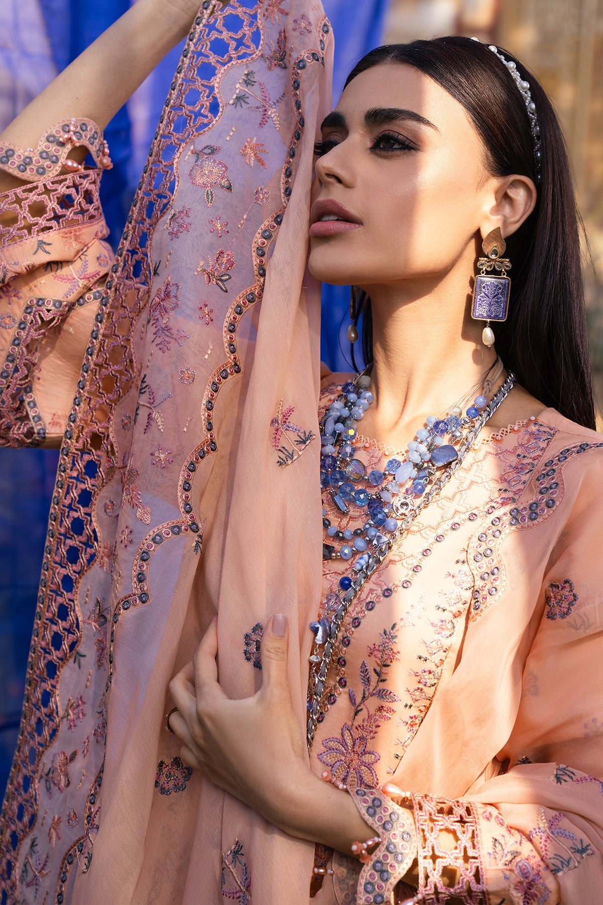 Alizeh | Rawayat Luxury Lawn 24 | Nazmin - Khanumjan  Pakistani Clothes and Designer Dresses in UK, USA