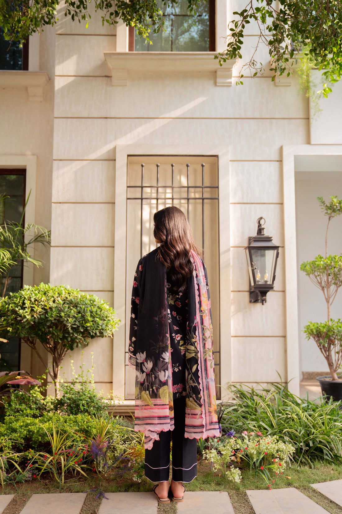 Sable Vogue | Lila Lawn 25 | SAL-01-25