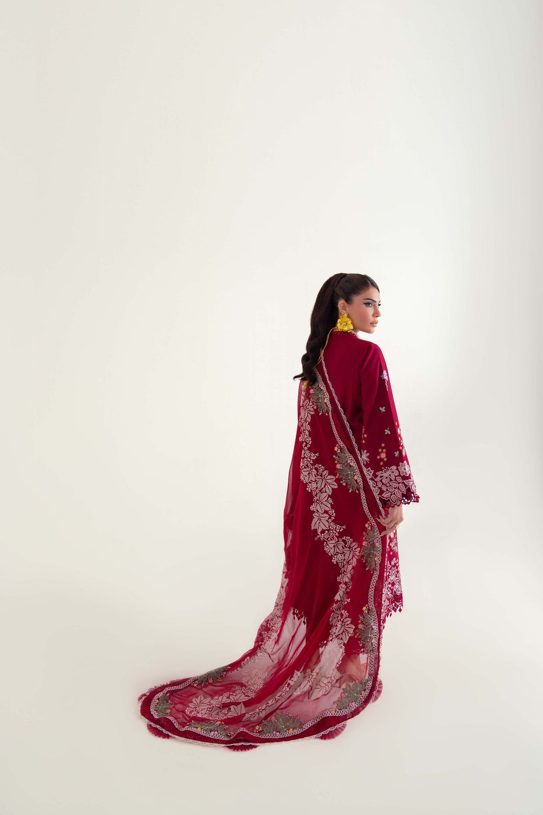 Sable Vogue | Luxury Lawn 25 | SL-08-25-V2