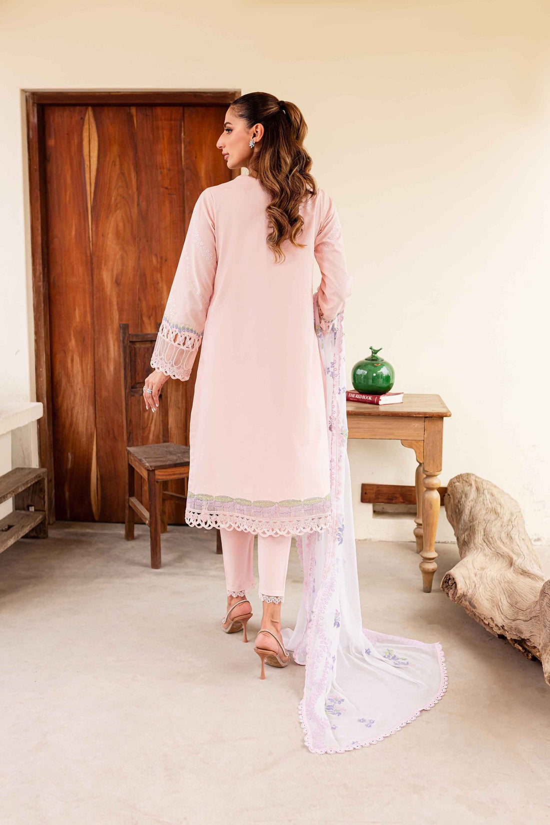 Sable Vogue | Shiree Lawn 24 | Rose Garden - Khanumjan  Pakistani Clothes and Designer Dresses in UK, USA
