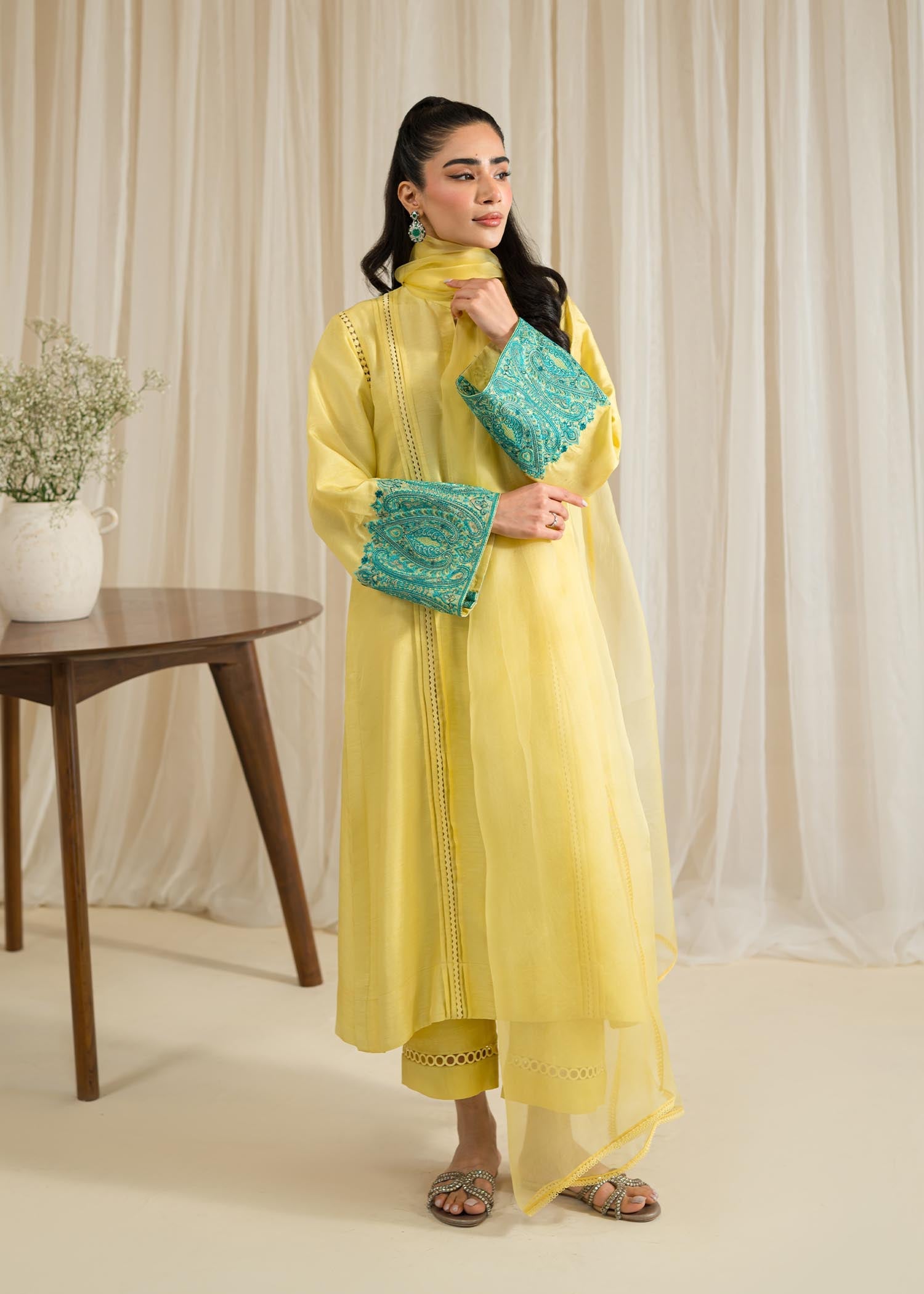 Sadaf Fawad Khan | Eid Pret 24 | Naz - Khanumjan  Pakistani Clothes and Designer Dresses in UK, USA