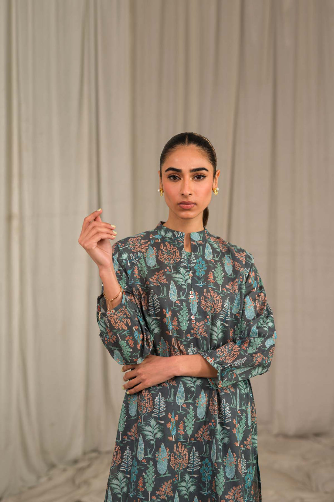 Sahar | Print Edit SS24 | P-17 - Khanumjan  Pakistani Clothes and Designer Dresses in UK, USA
