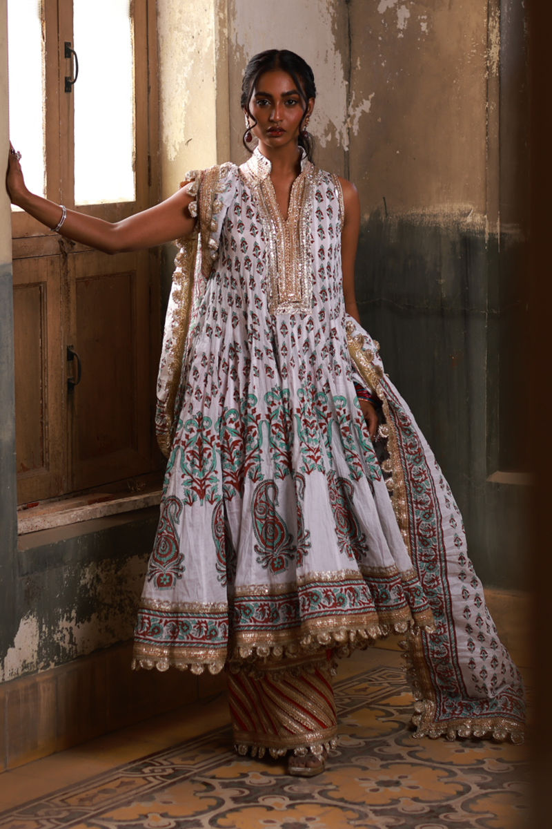 The Pink Tree Company | Spring ballet | IRIS - Khanumjan  Pakistani Clothes and Designer Dresses in UK, USA