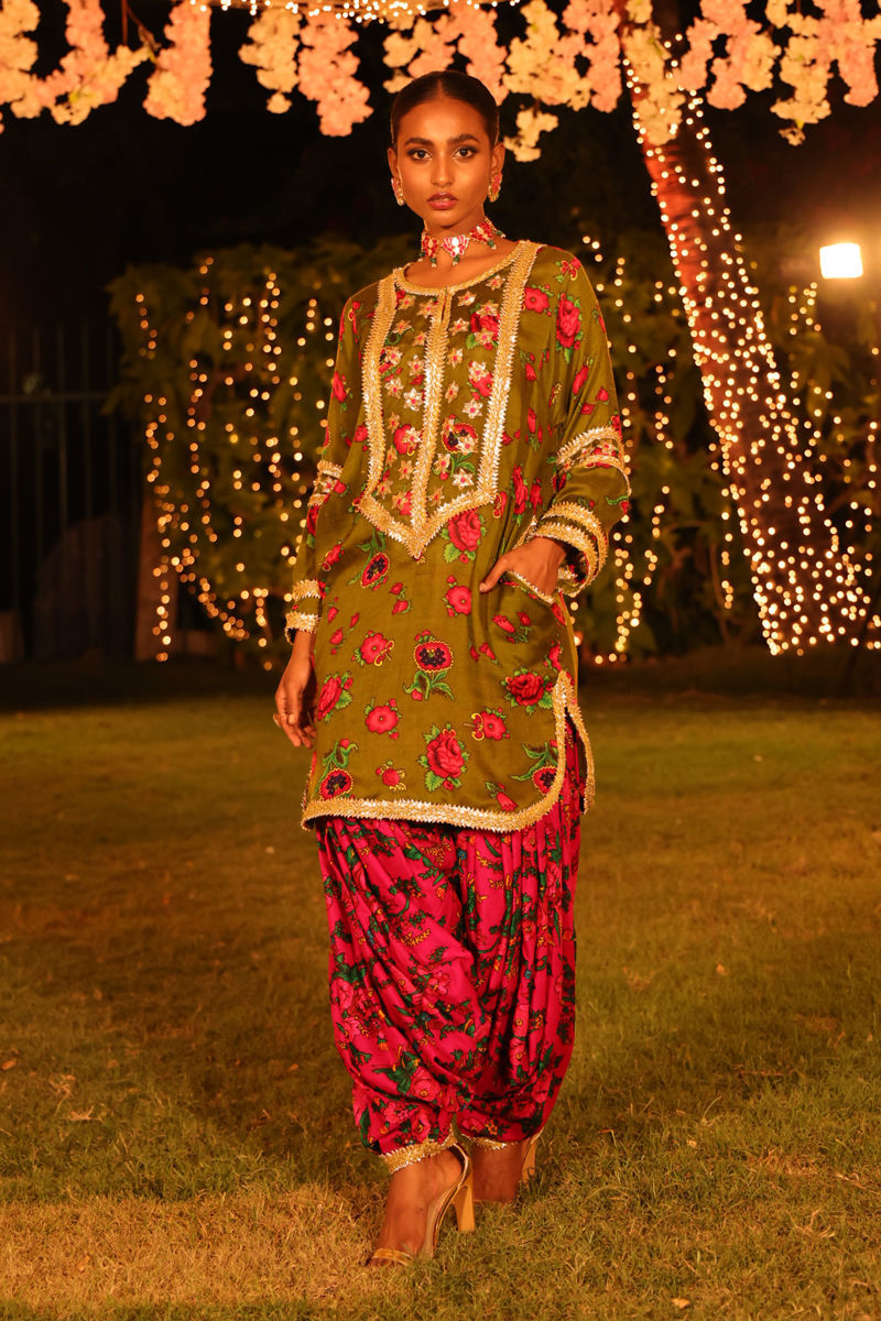 The Pink Tree Company | Wedding Wear | MAGENTA FLASH - Khanumjan  Pakistani Clothes and Designer Dresses in UK, USA