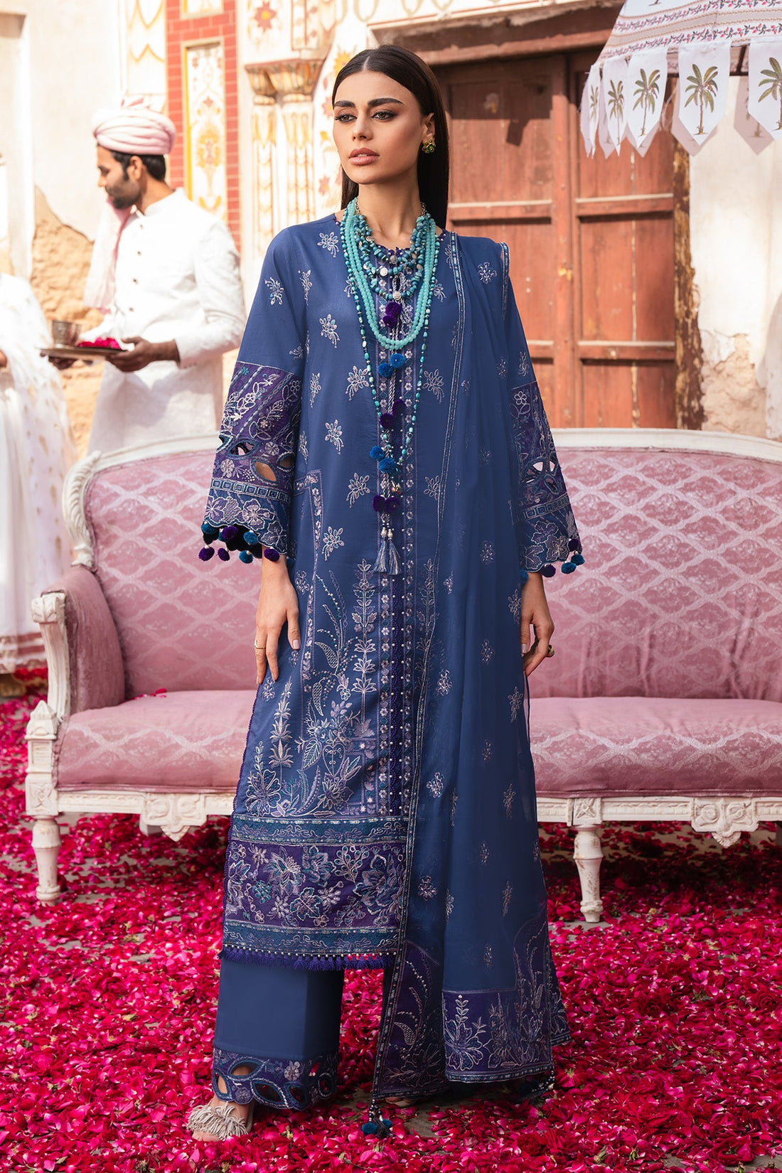 Alizeh | Rawayat Luxury Lawn 24 | Shehnaaz - Khanumjan  Pakistani Clothes and Designer Dresses in UK, USA