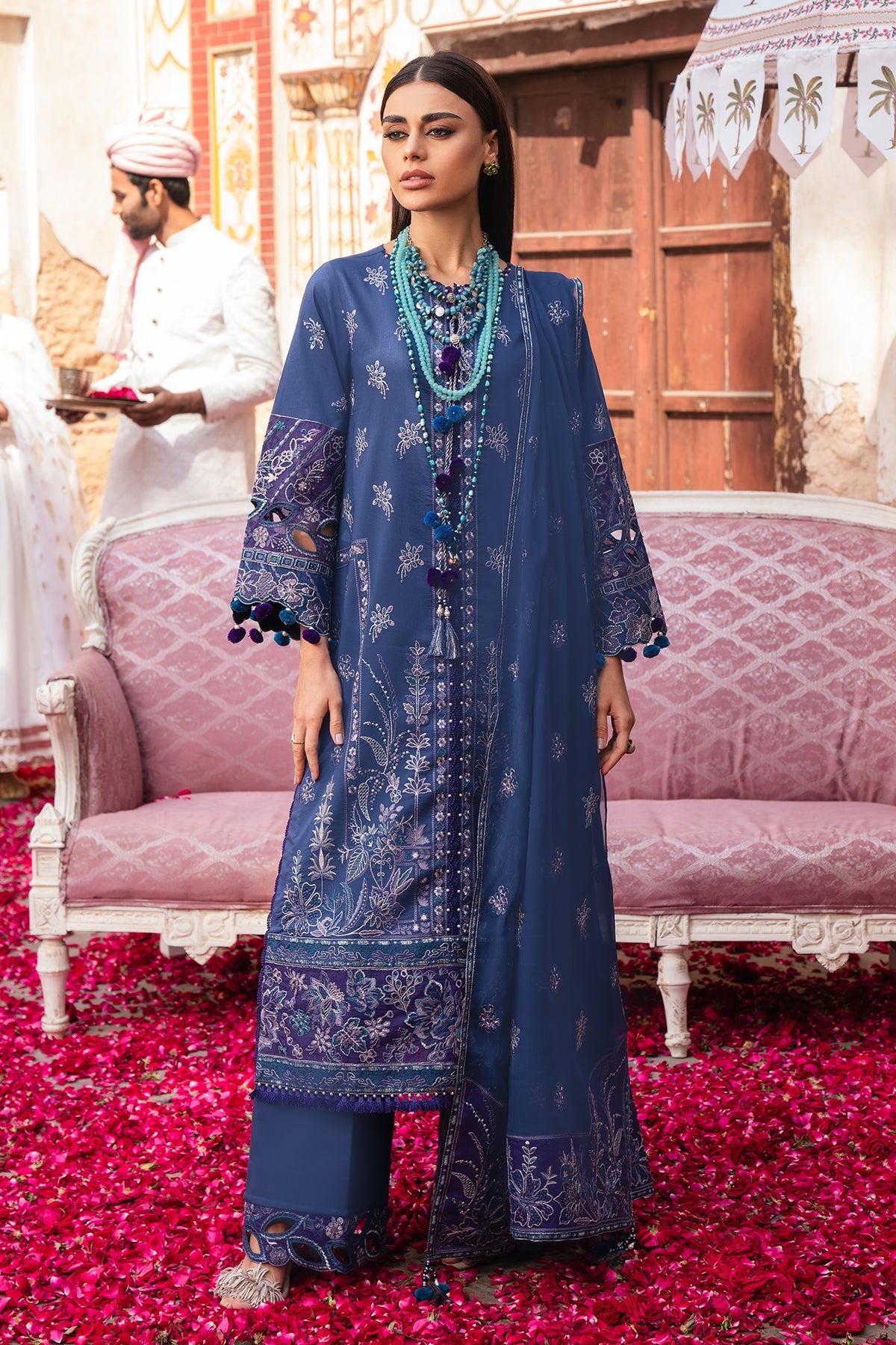 Alizeh | Rawayat Luxury Lawn 24 | Shehnaaz - Khanumjan  Pakistani Clothes and Designer Dresses in UK, USA