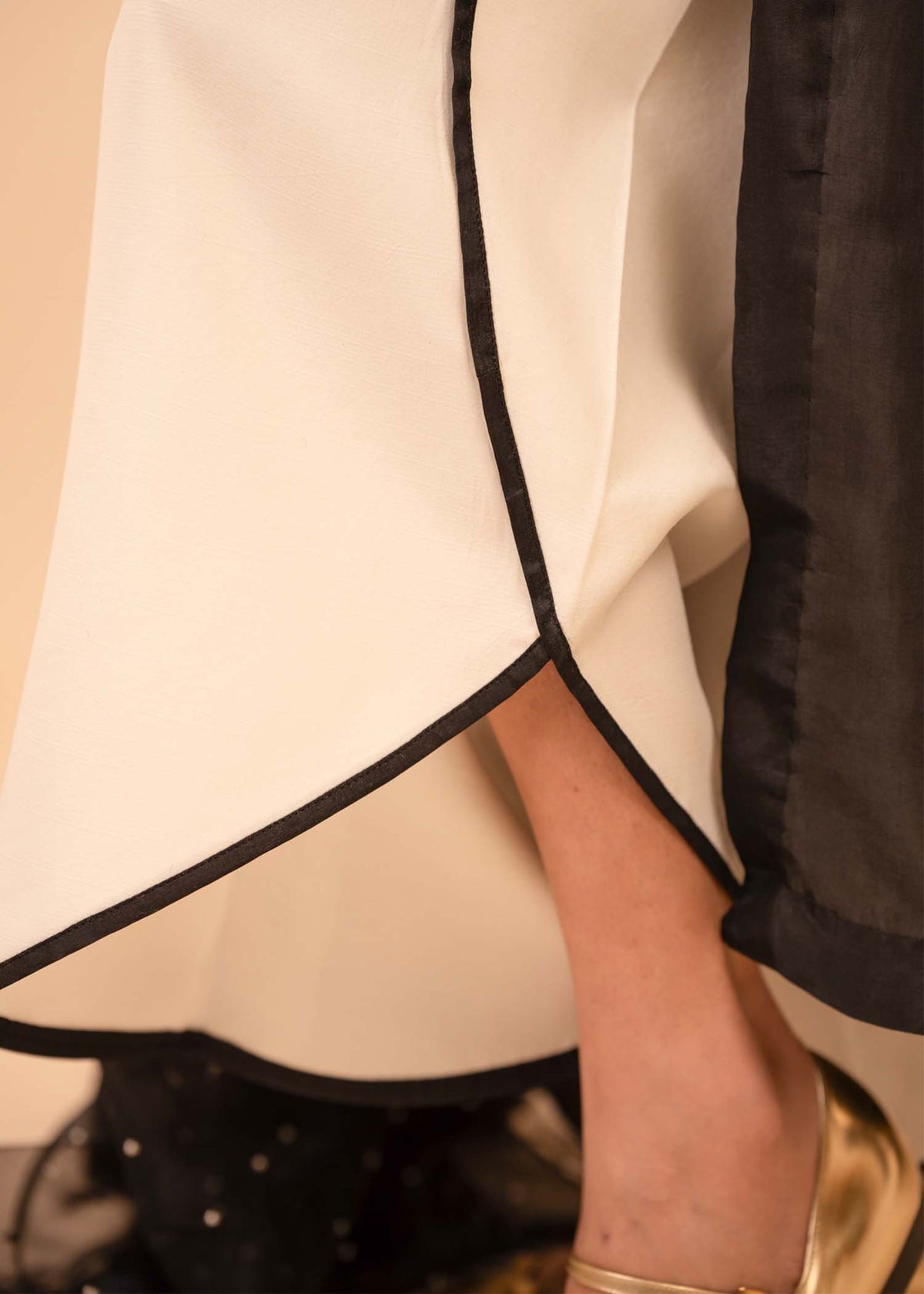 Mahgul | Emerald Hill Formals | Ebony Hill - Khanumjan  Pakistani Clothes and Designer Dresses in UK, USA