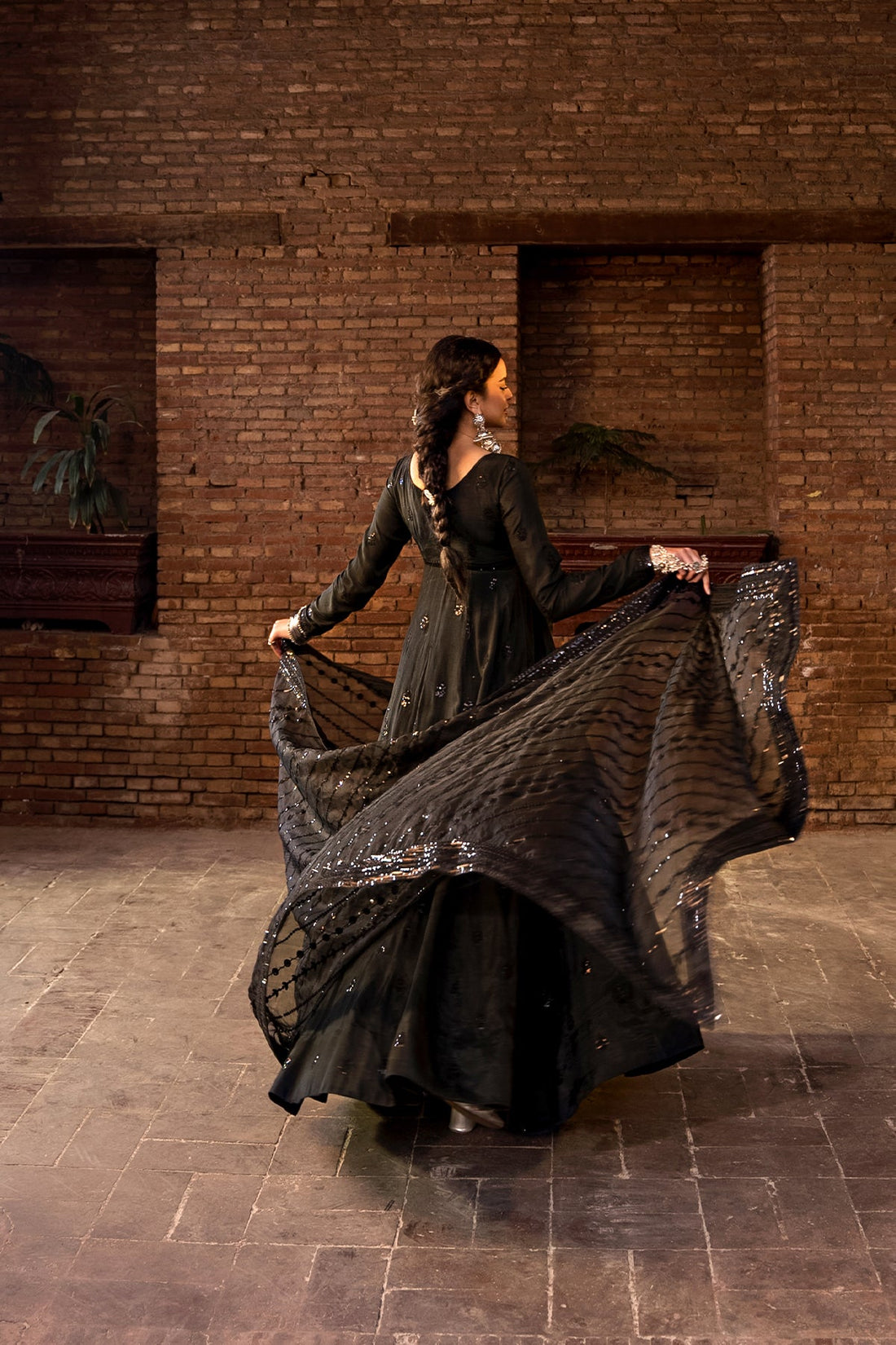 Erum Khan | Shezadian Luxe Formals | Mumtaz - Khanumjan  Pakistani Clothes and Designer Dresses in UK, USA