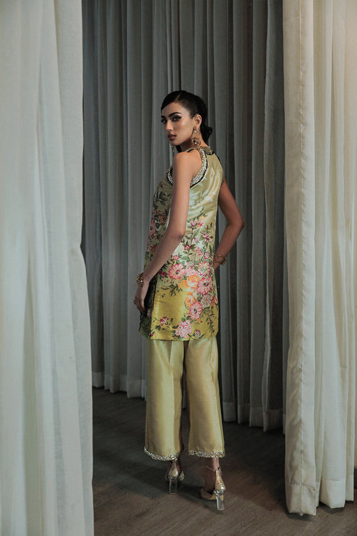 Saira Rizwan | Riona Luxury Formals | Lena - Khanumjan  Pakistani Clothes and Designer Dresses in UK, USA