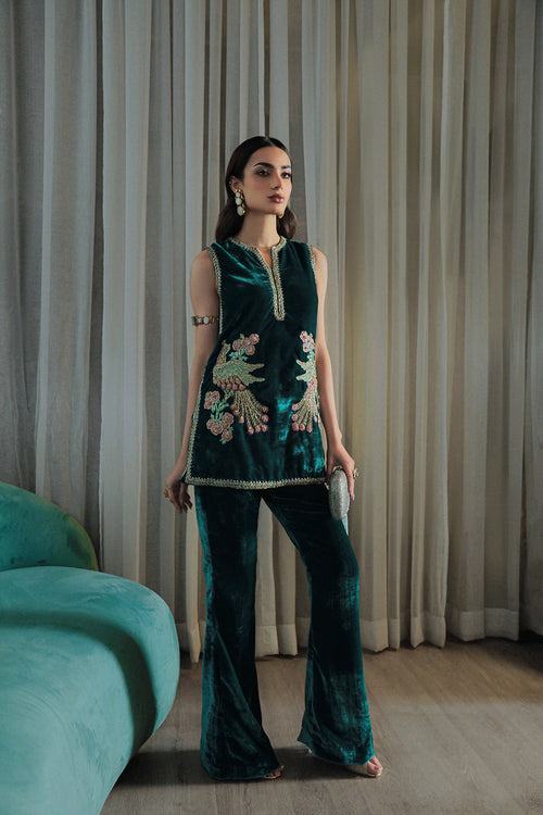 Saira Rizwan | Riona Luxury Formals | Simone - Khanumjan  Pakistani Clothes and Designer Dresses in UK, USA