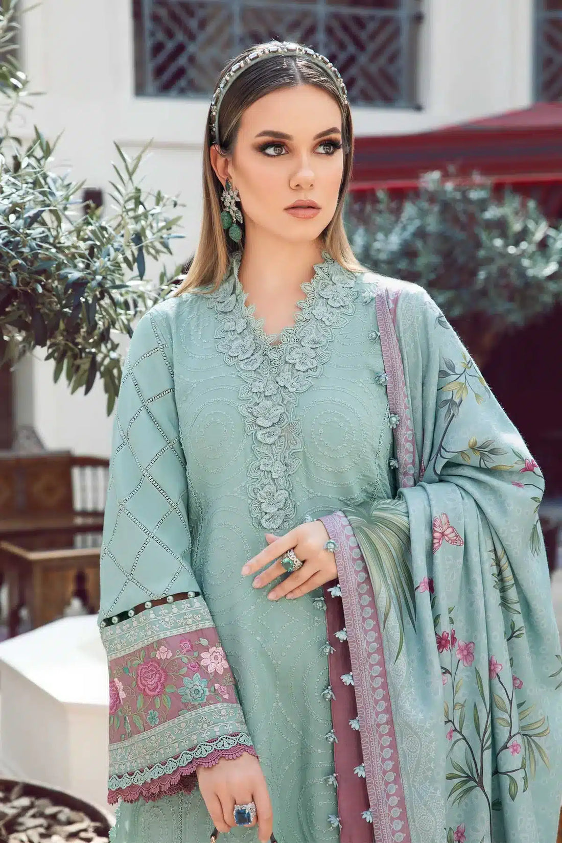 Maria B | M Prints Winter 23 | MPT-2001-A - Khanumjan  Pakistani Clothes and Designer Dresses in UK, USA
